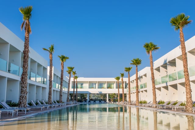 White Dreams Resort & Anex