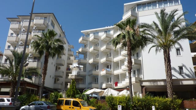 Remi Hotel
