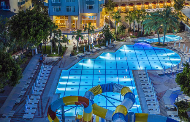 Mira Meridia Beach Hotel