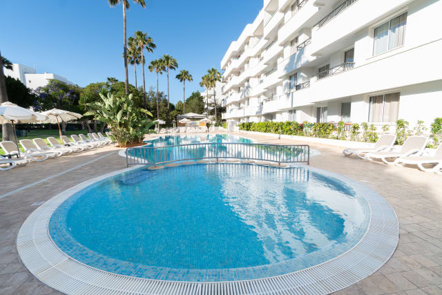 Tropicana Hotel