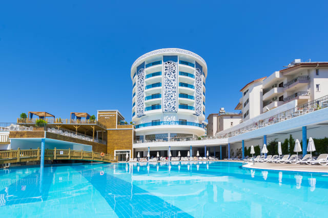 Dream World Hill Hotel