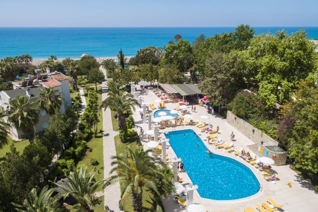Club Aqua Plaza