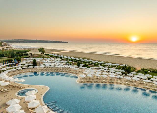 Alua Helios Bay