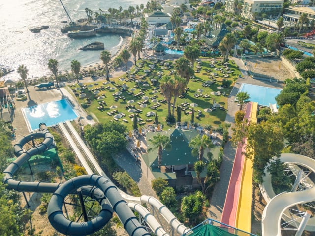 Star Beach Village