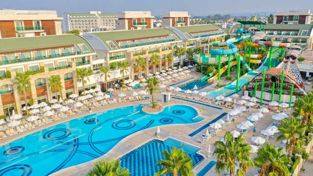 Crystal Waterworld Aqua Collection