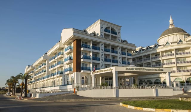 Palm World Side Resort & Spa