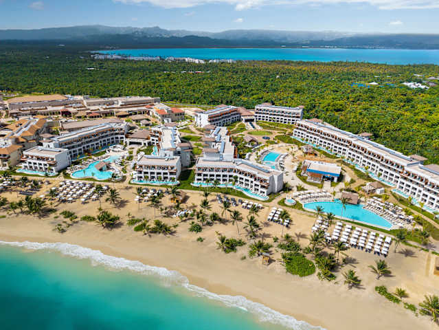 Secrets Playa Esmeralda Resort & Spa