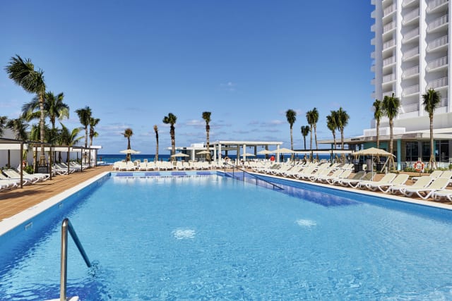 Hotel Riu Palace Paradise Island